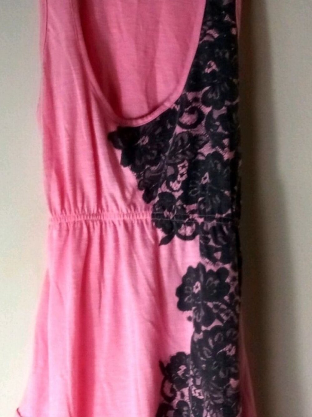 Weavers M Pink Black Lace Tank Top
